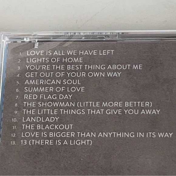 2017 U2: Songs of Experience - brand NEW SEALED CD Album - Picture 3 of 8